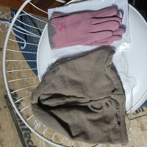 New! Slouchy Brown Hat and pink gloves duo.